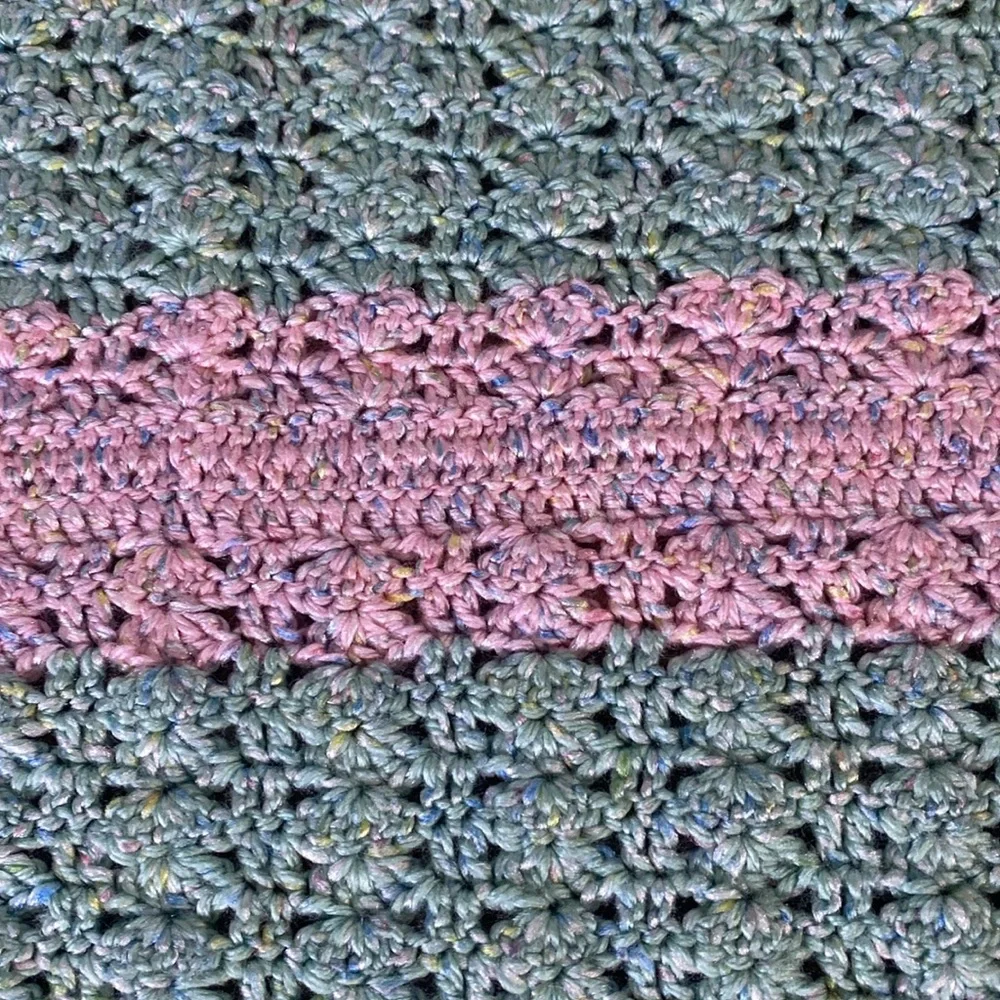 Handmade Pastel Stripped Crochet Baby Blanket Scalloped Trim 40”x40”